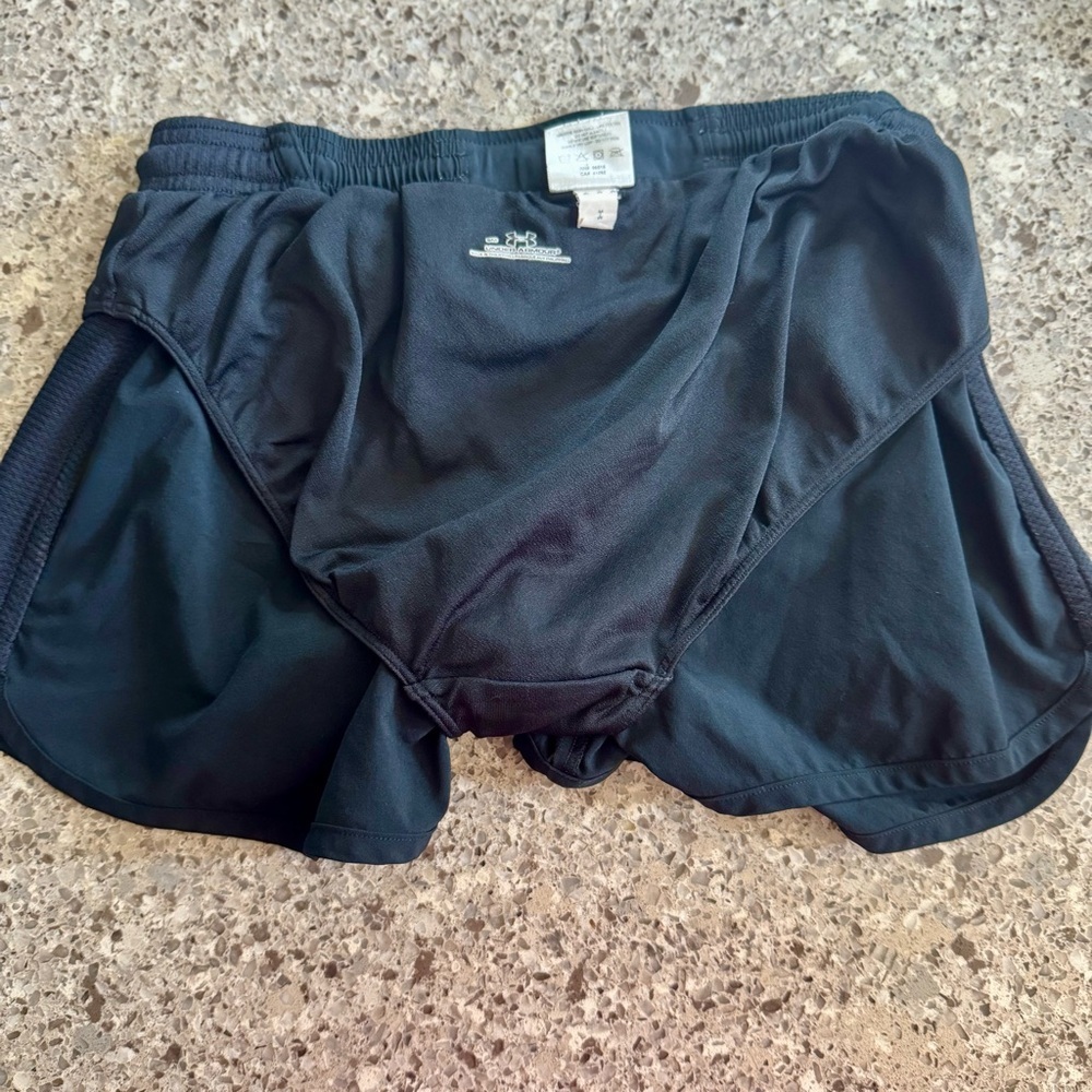 Under Armour Women's Black Shorts - Picture 7 of 11